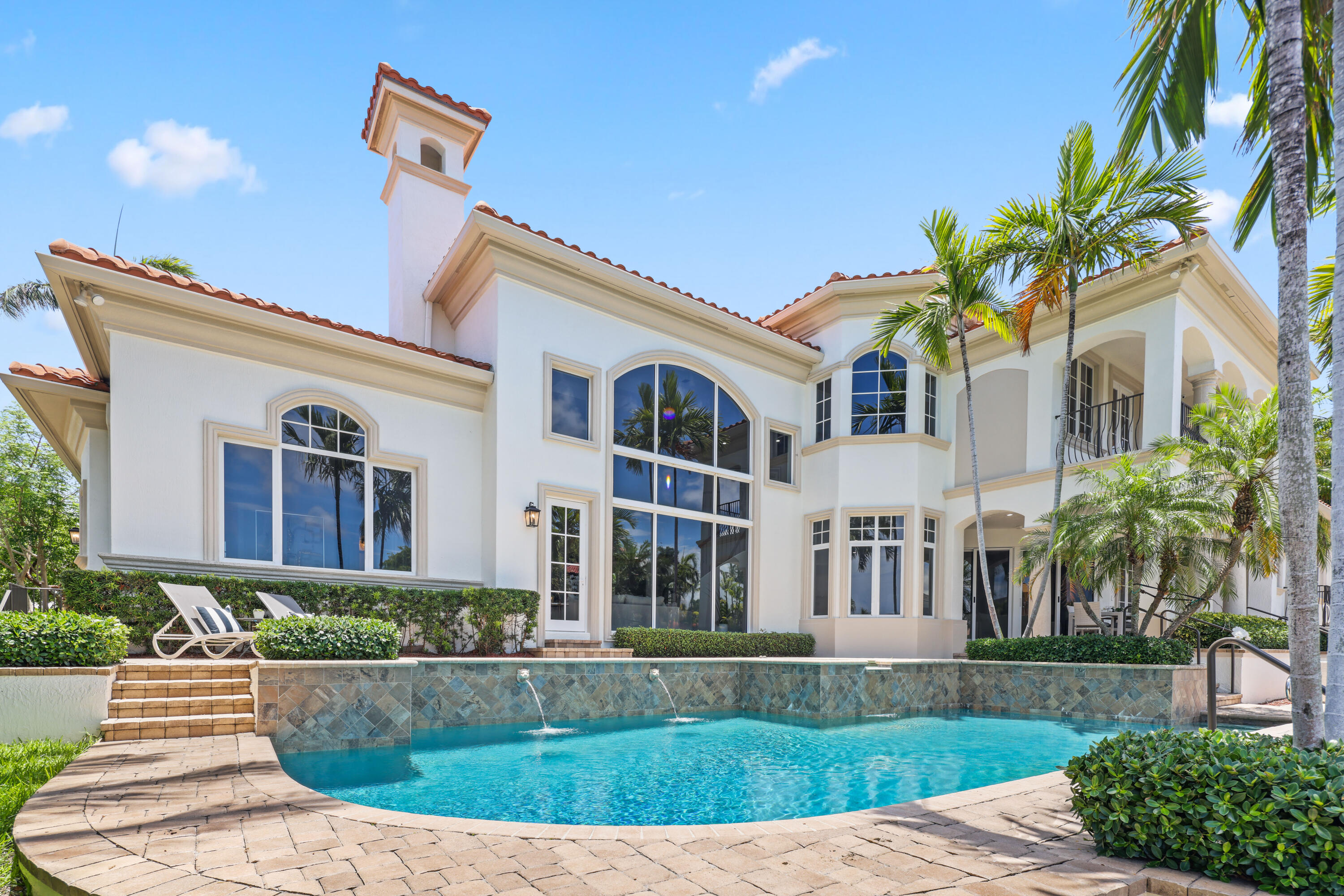 SUN AND SURF CLUB COMMUNITY - Residential