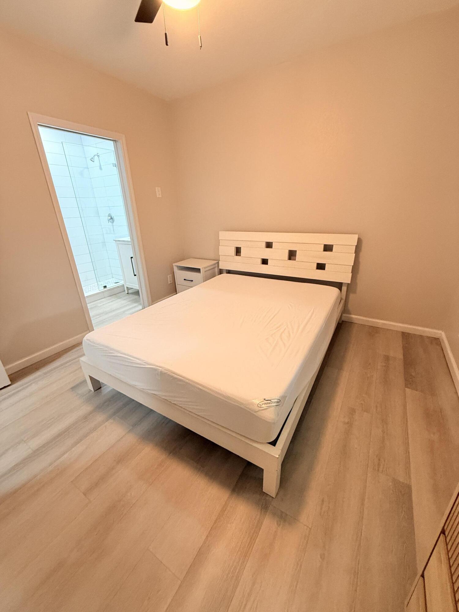 LAKE WORTH TOWN OF - Residential Lease