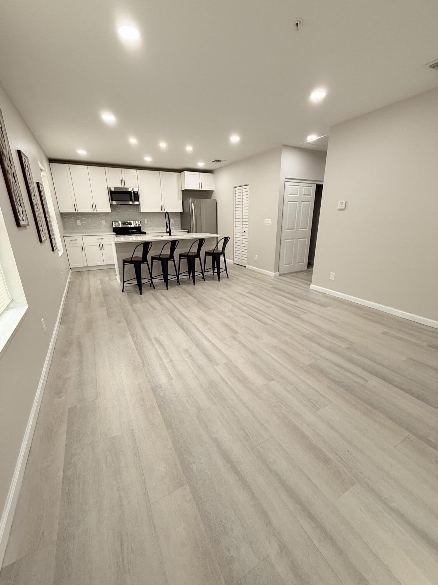 LAKE WORTH TOWN OF - Residential Lease