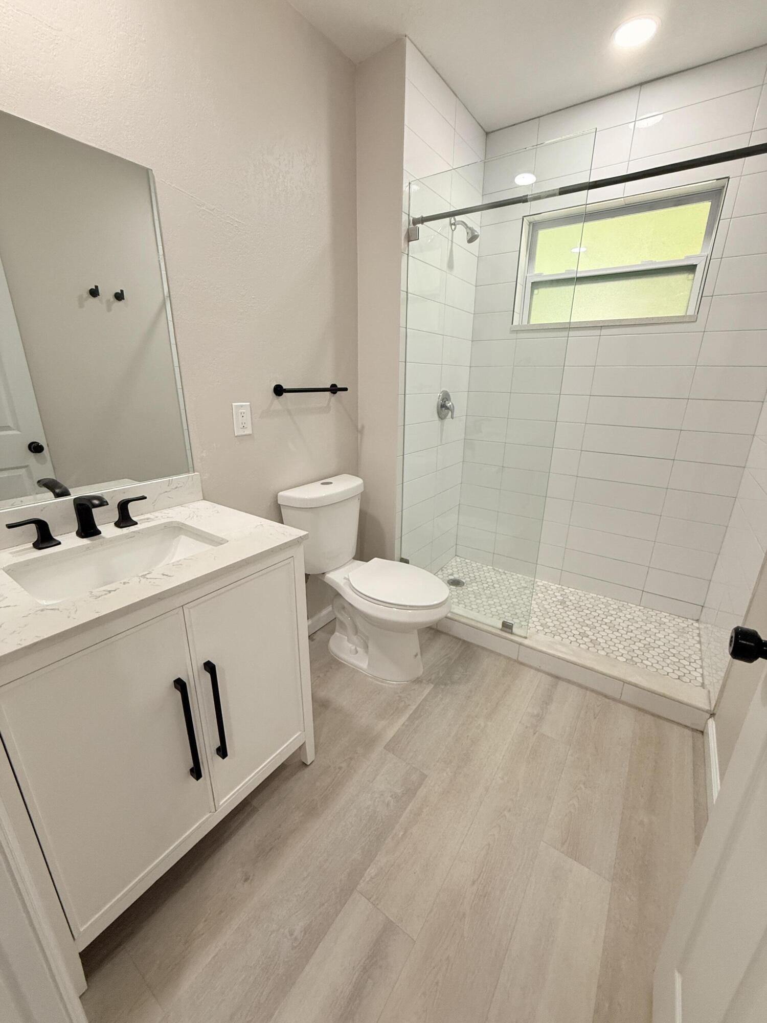 LAKE WORTH TOWN OF - Residential Lease