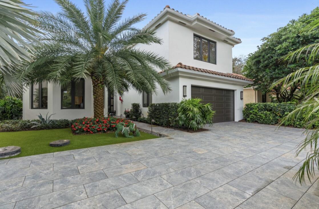 FRENCHMANS CREEK - Residential