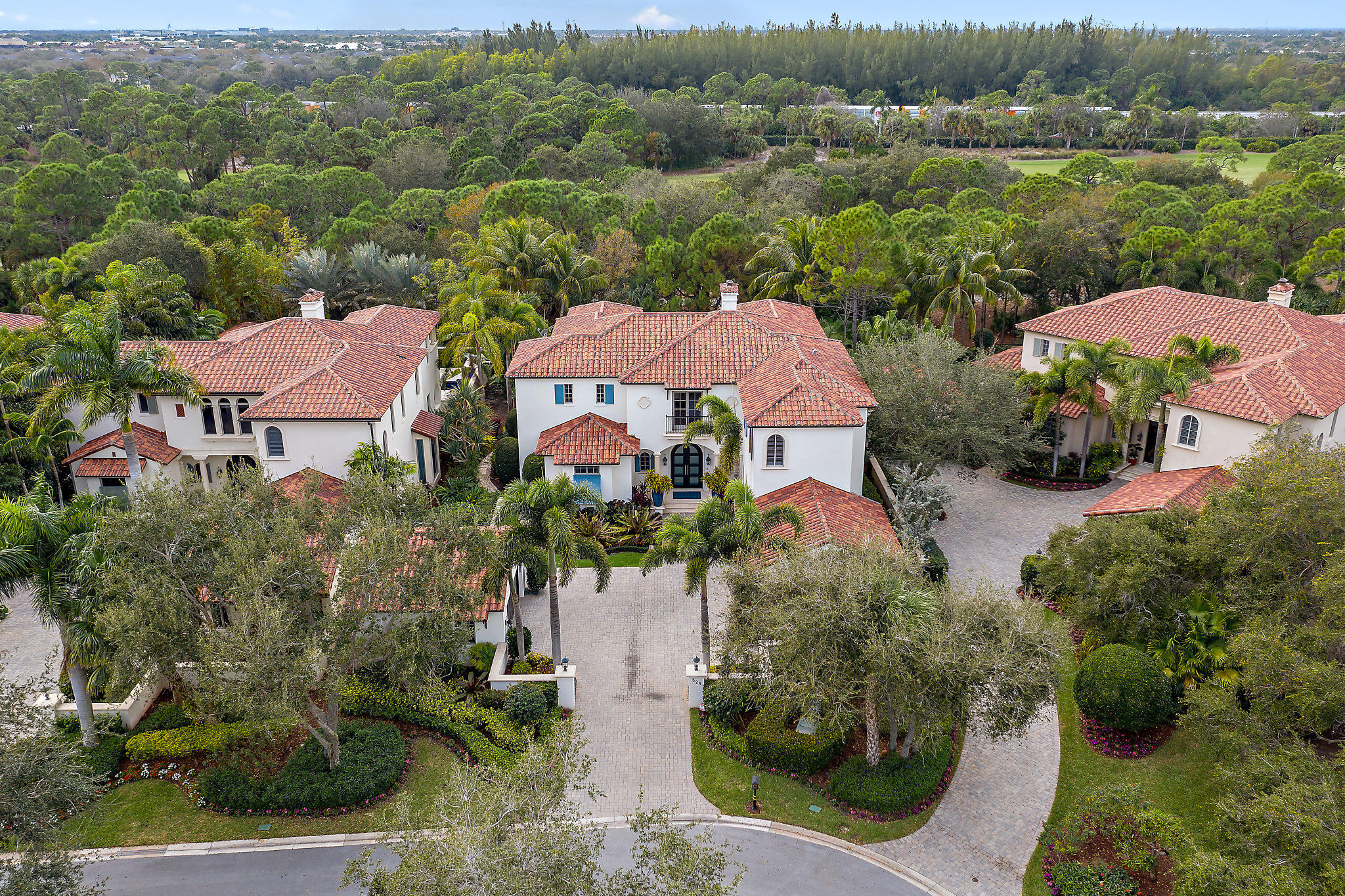 EAGLE TREE AT TRUMP NATIONAL - Residential