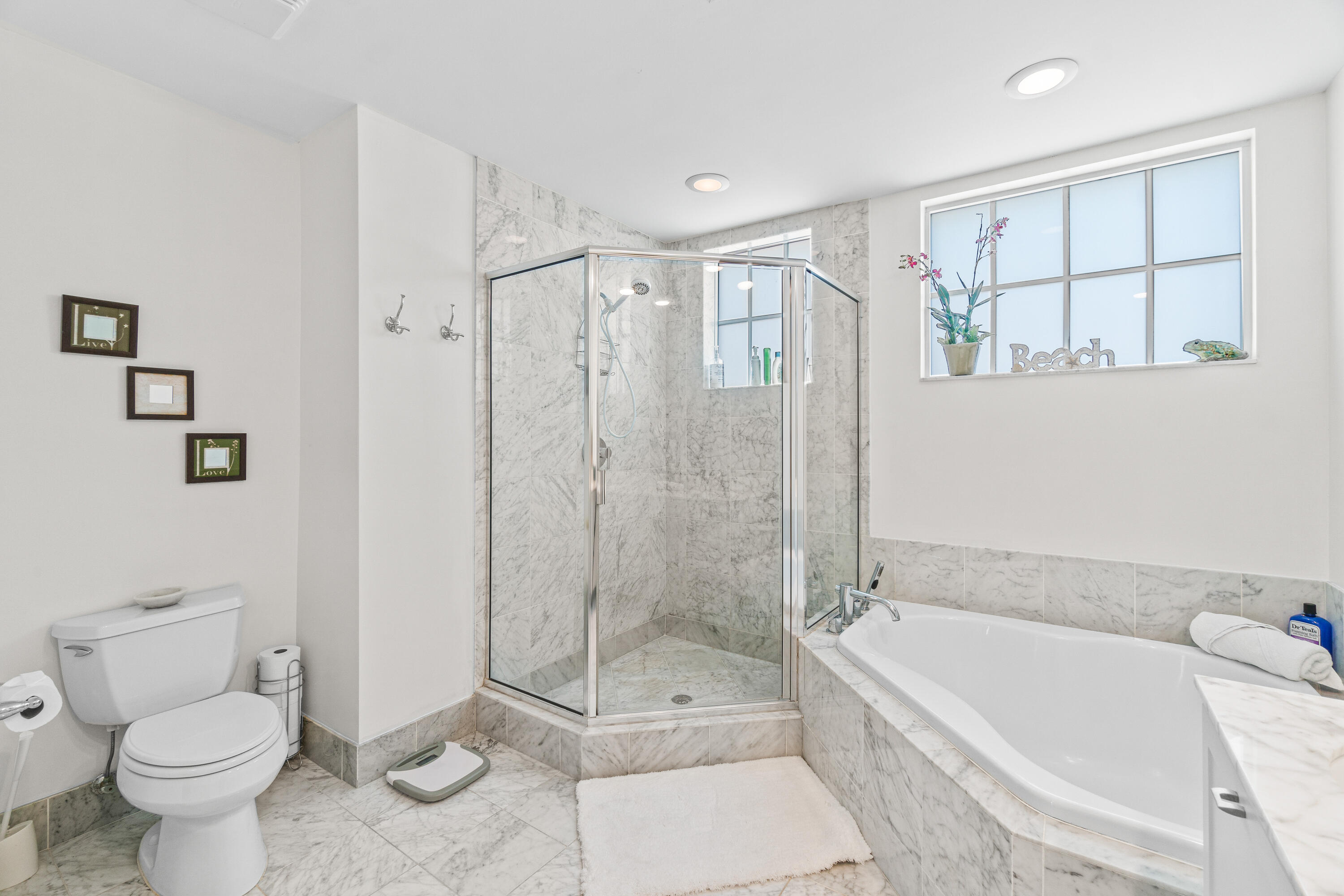 ASTOR CONDO - Residential Lease