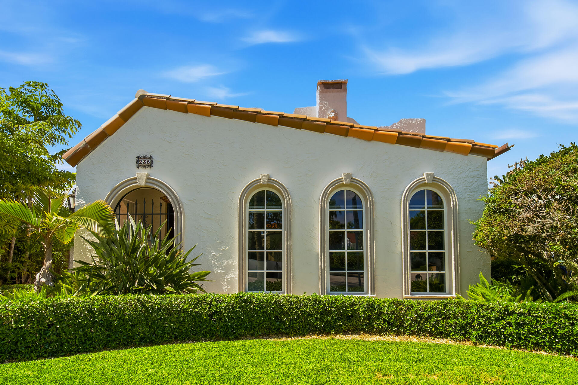 A "South of Southern" Charmer. This quintessential Palm Beach 1920's Mediterranean classic is a beautiful blend of historic details and modern conveniences.  The tropical back yard with fountain and pool completes this perfect Pied-a-Terre  lifestyle. Furnishings optional. Conveniently, located near Palm Beach, Downtown West Palm, and PBI.