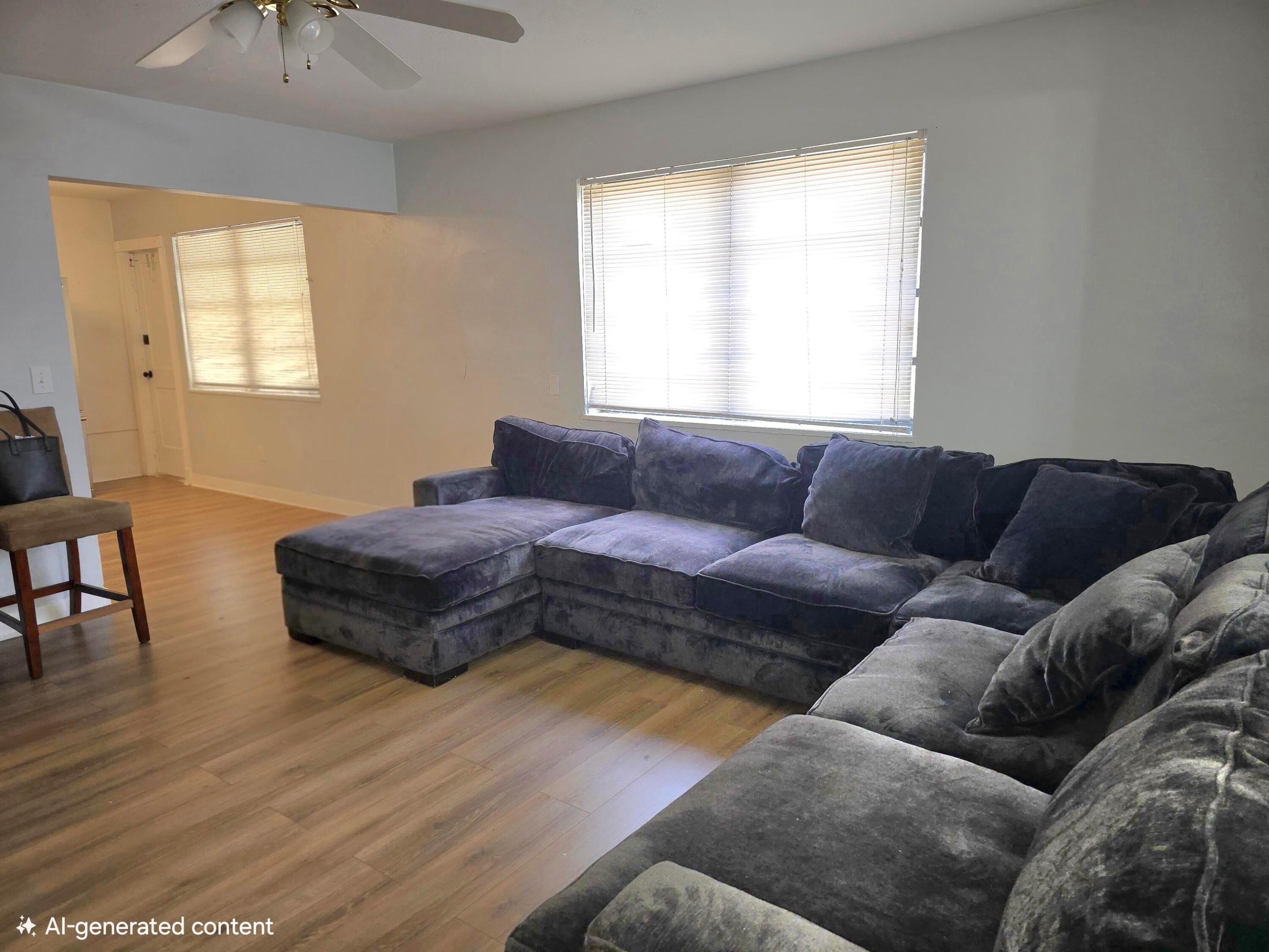 HOLLYWOOD - Residential