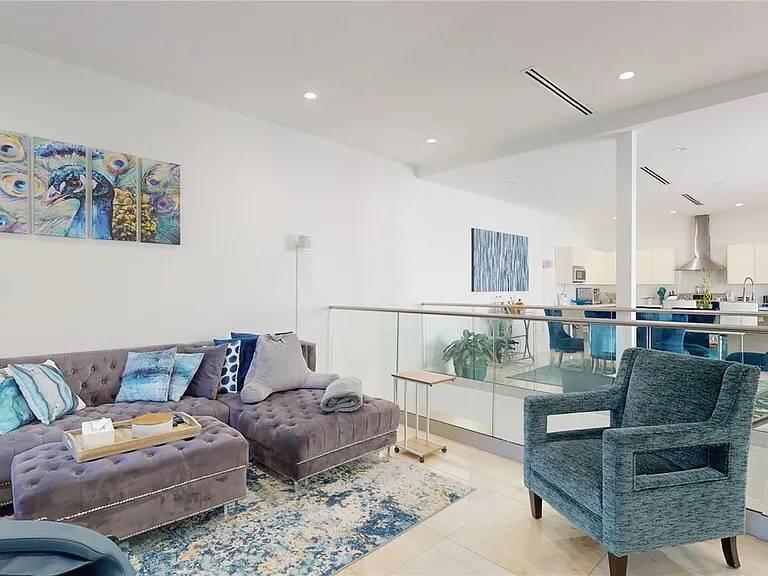 AUBURN HGTS - Residential