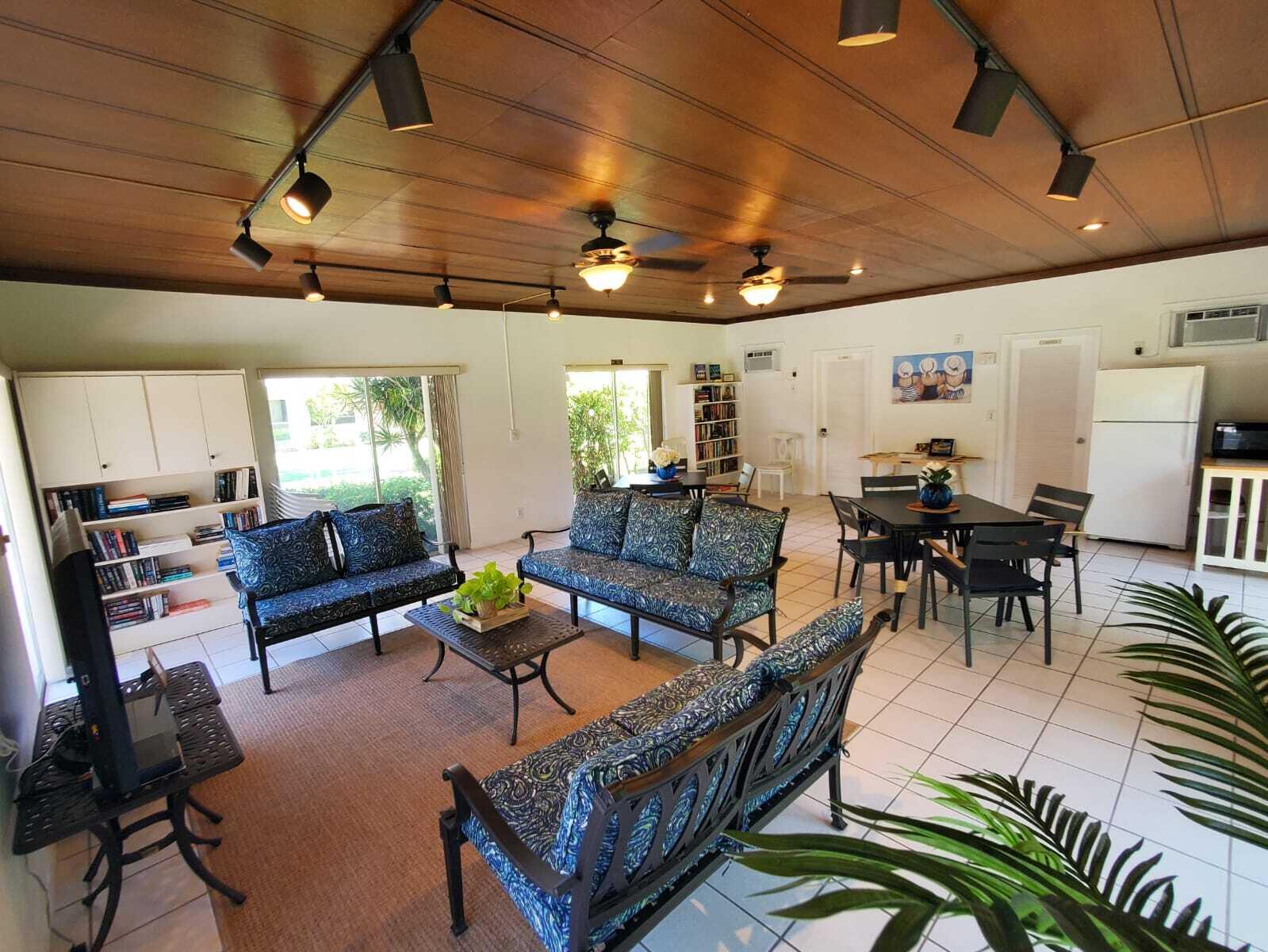 LEISURE GARDENS CONDO - Residential