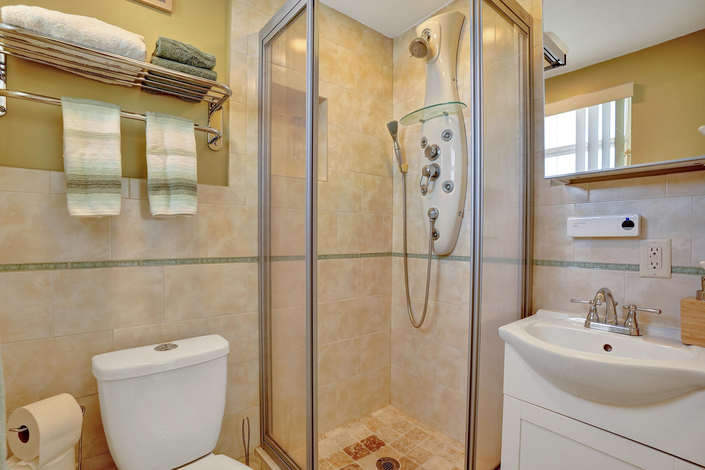 LEISURE GARDENS CONDO - Residential