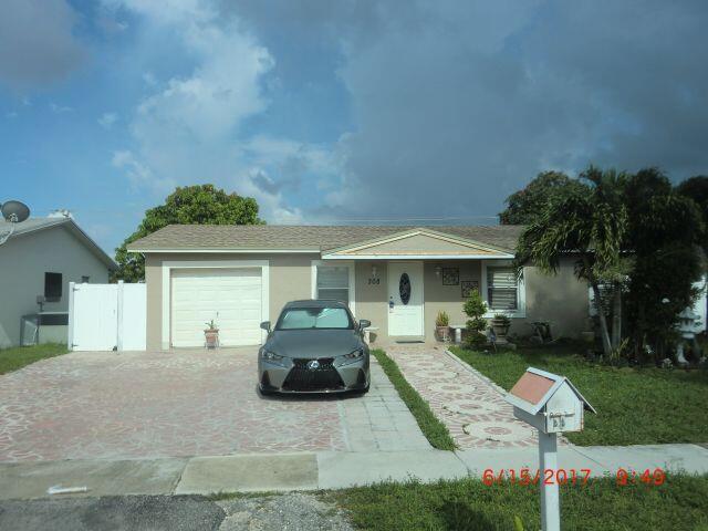 Probate finished and ready to sell immediately! Sold as-is with cash offers only. Spacious fenced backyard with plenty of potential. Investors, bring your offers! Tax Rolls show 3 bed 2 bath, however there is one bath.