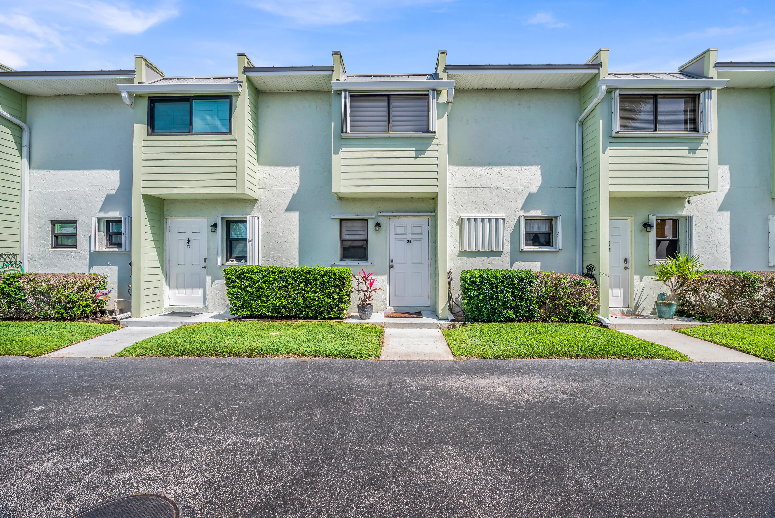 ISLAND VILLAGE PHASE II - Residential