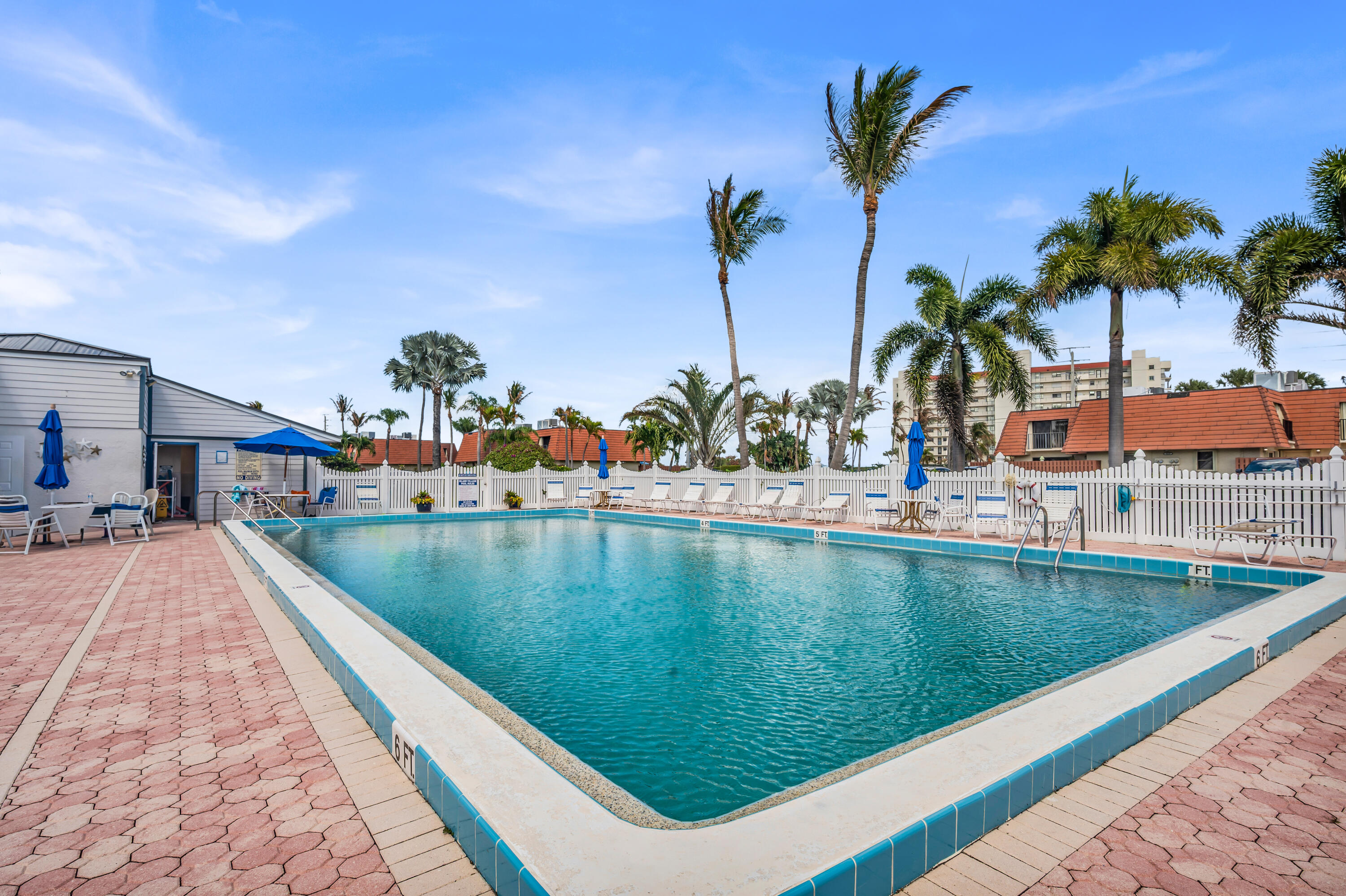ISLAND VILLAGE PHASE II - Residential
