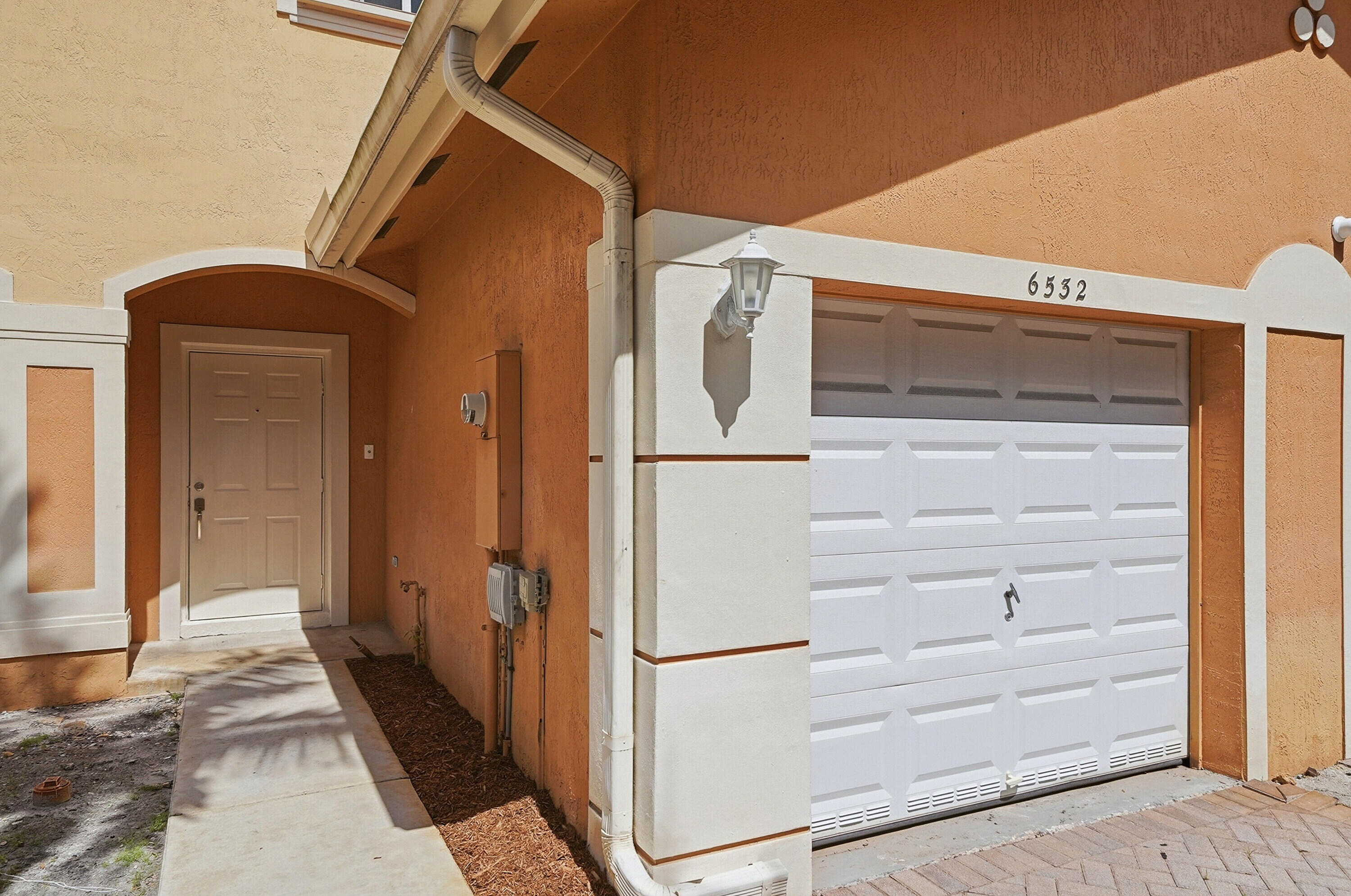 CATALINA PLACE - Residential