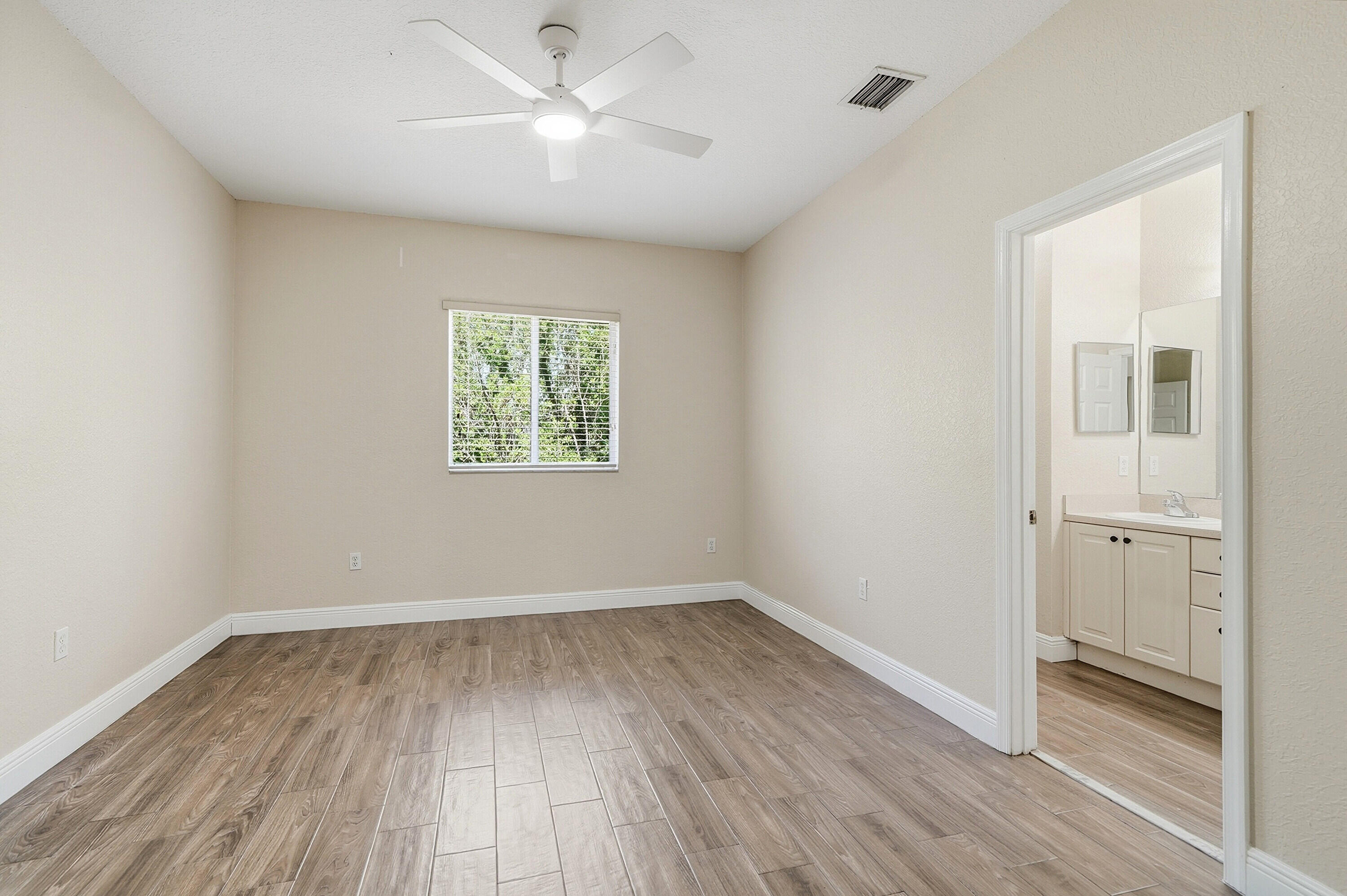 CATALINA PLACE - Residential