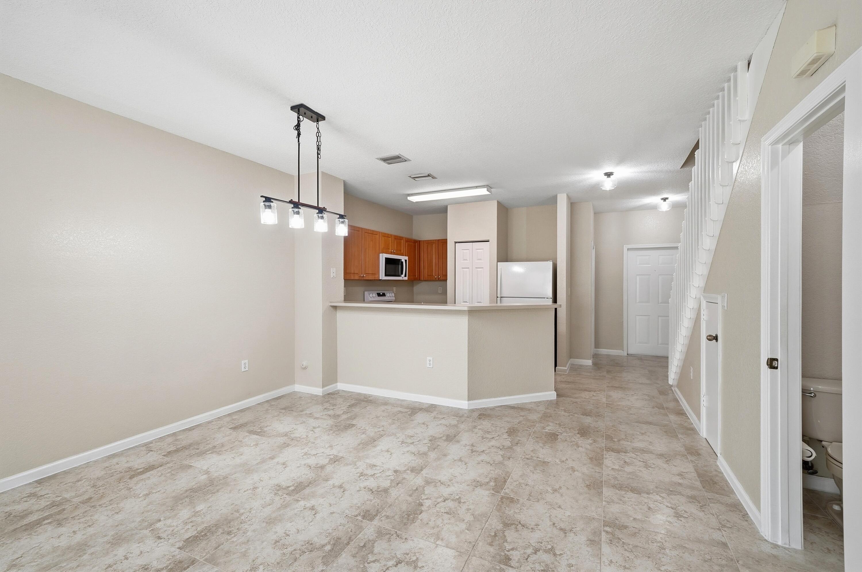 CATALINA PLACE - Residential