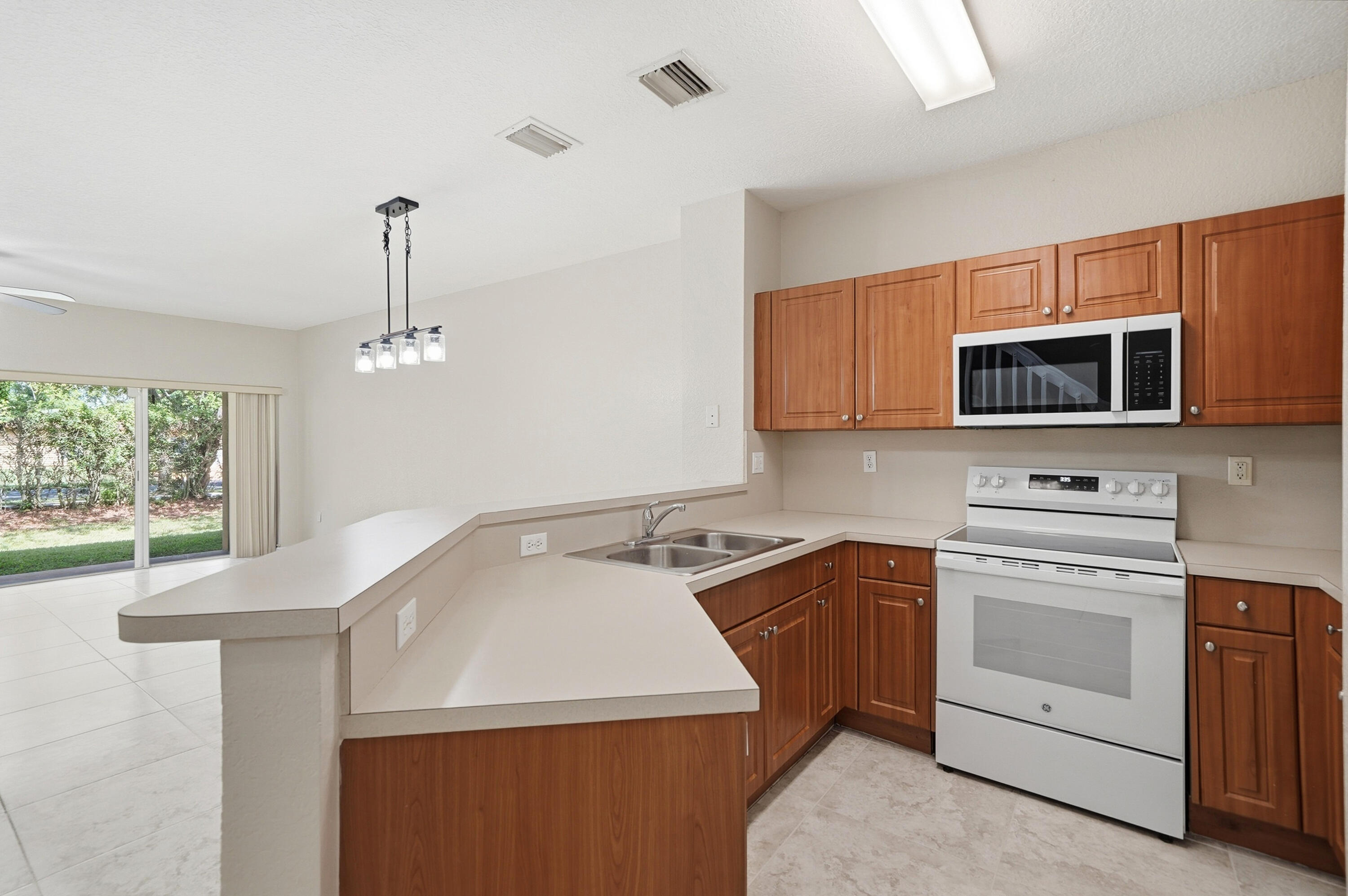 CATALINA PLACE - Residential