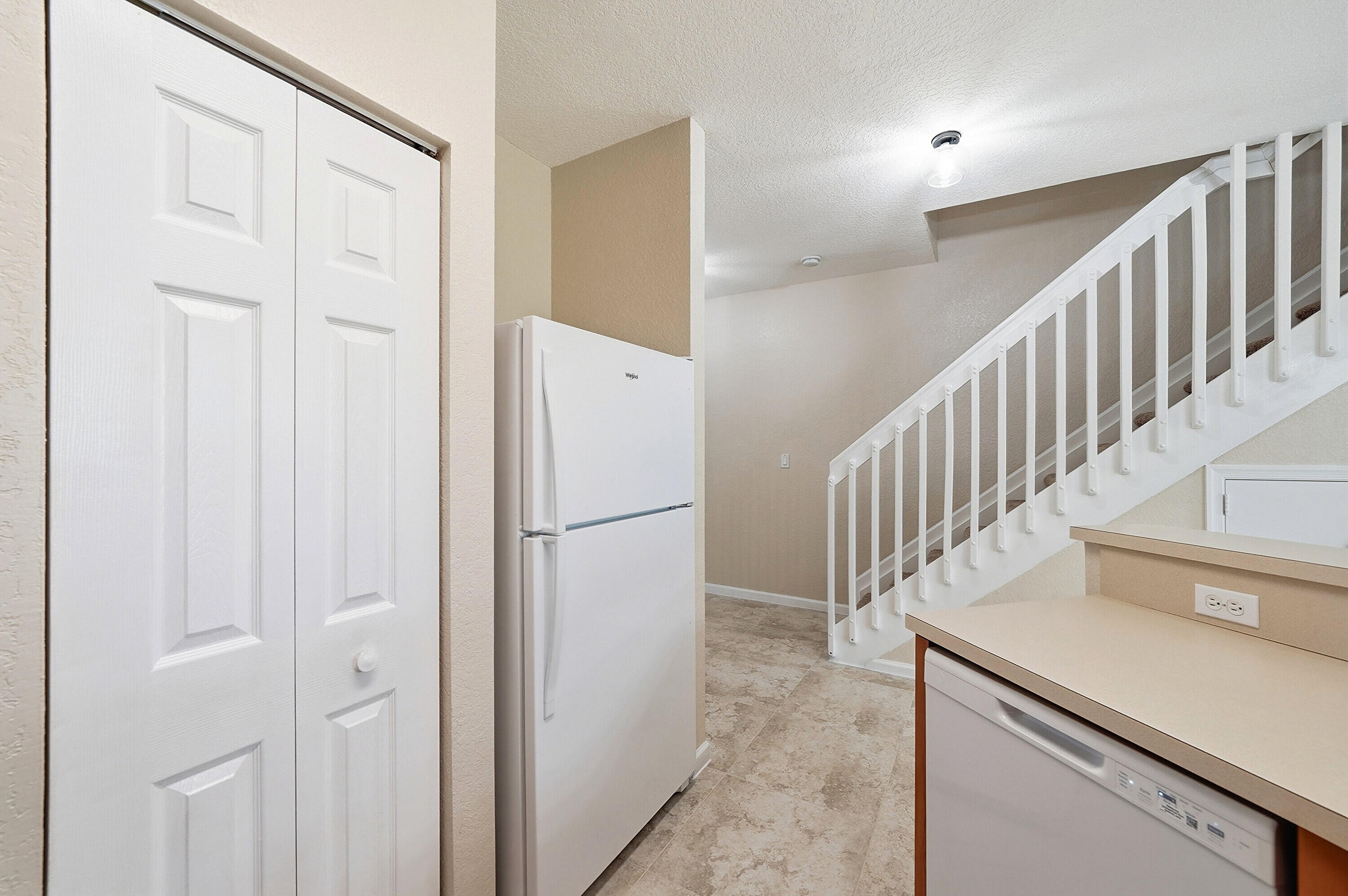 CATALINA PLACE - Residential