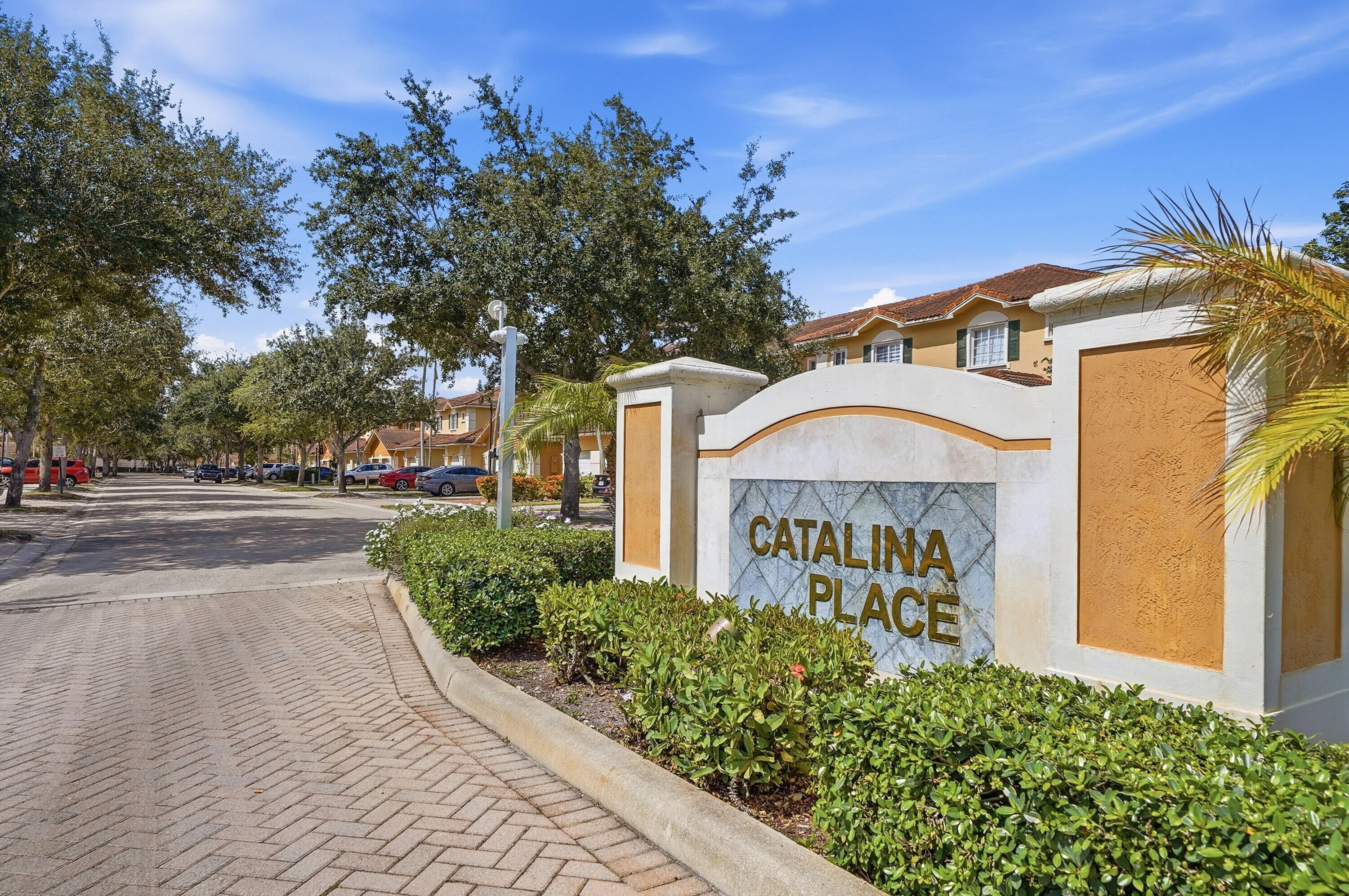 CATALINA PLACE - Residential