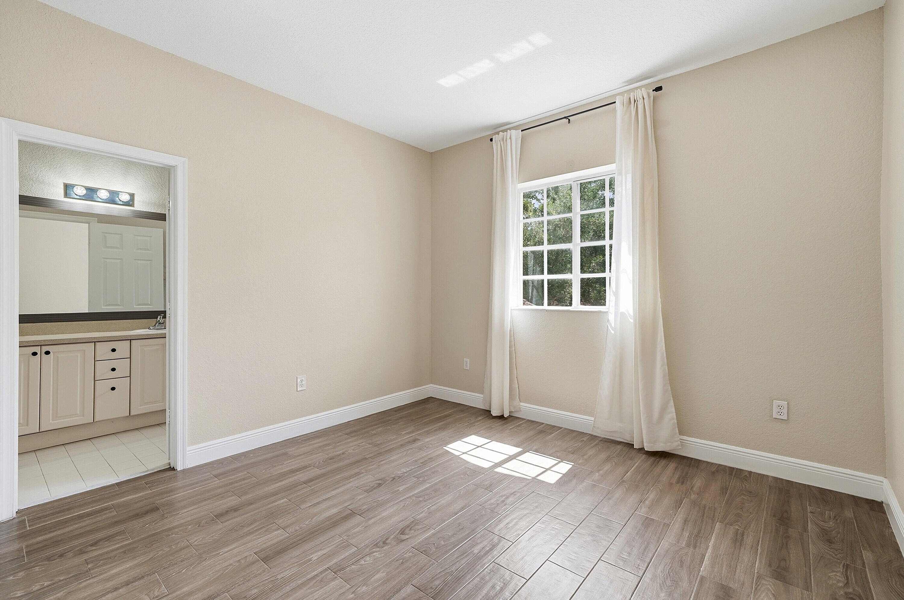 CATALINA PLACE - Residential
