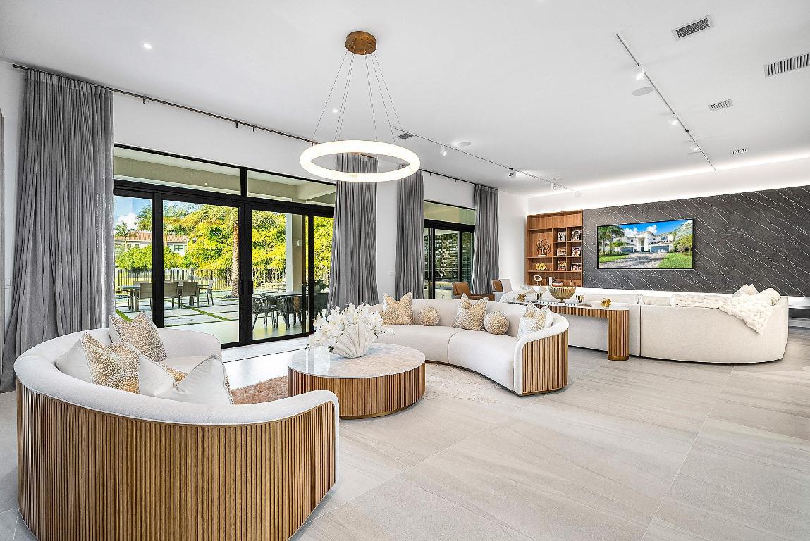 BOCA BRIDGES - Residential