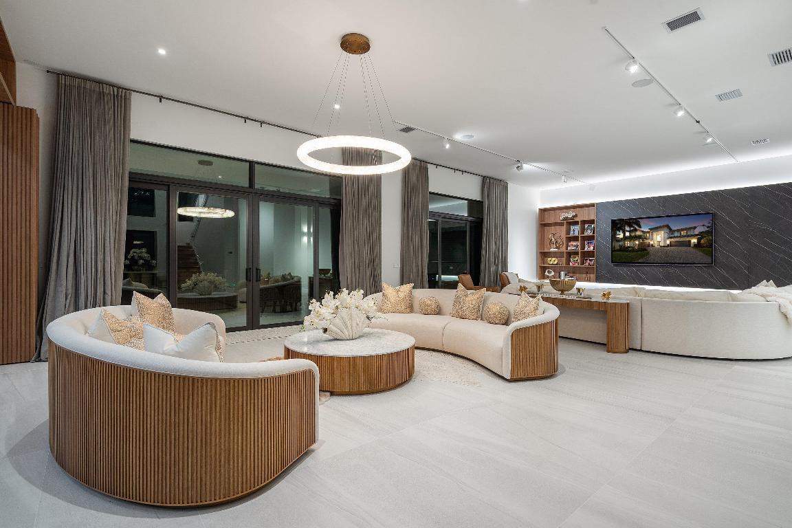 BOCA BRIDGES - Residential