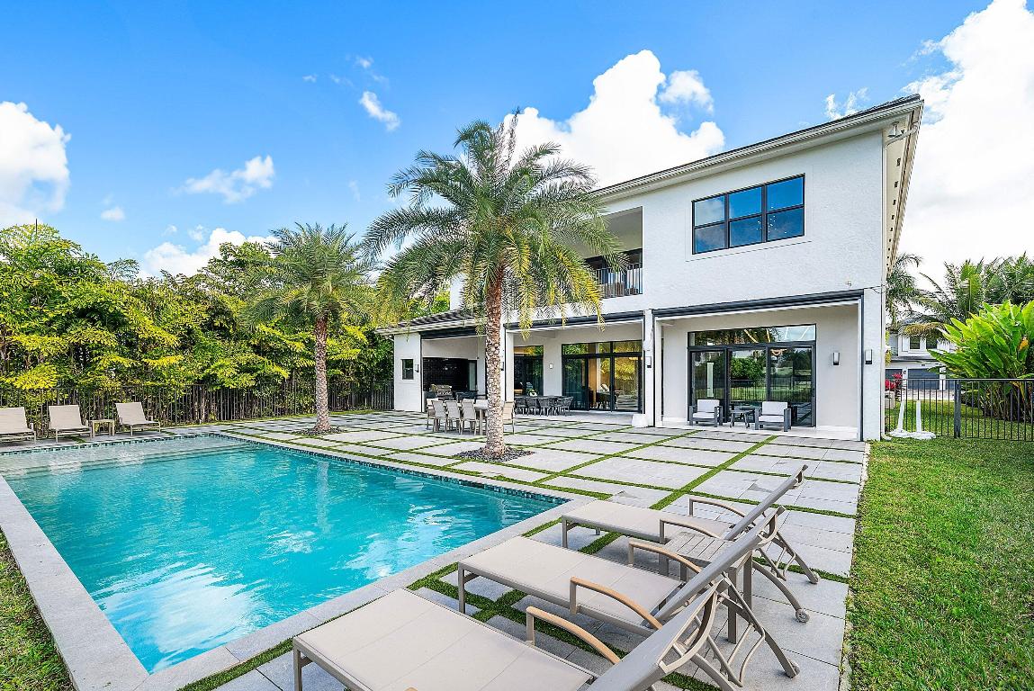 BOCA BRIDGES - Residential