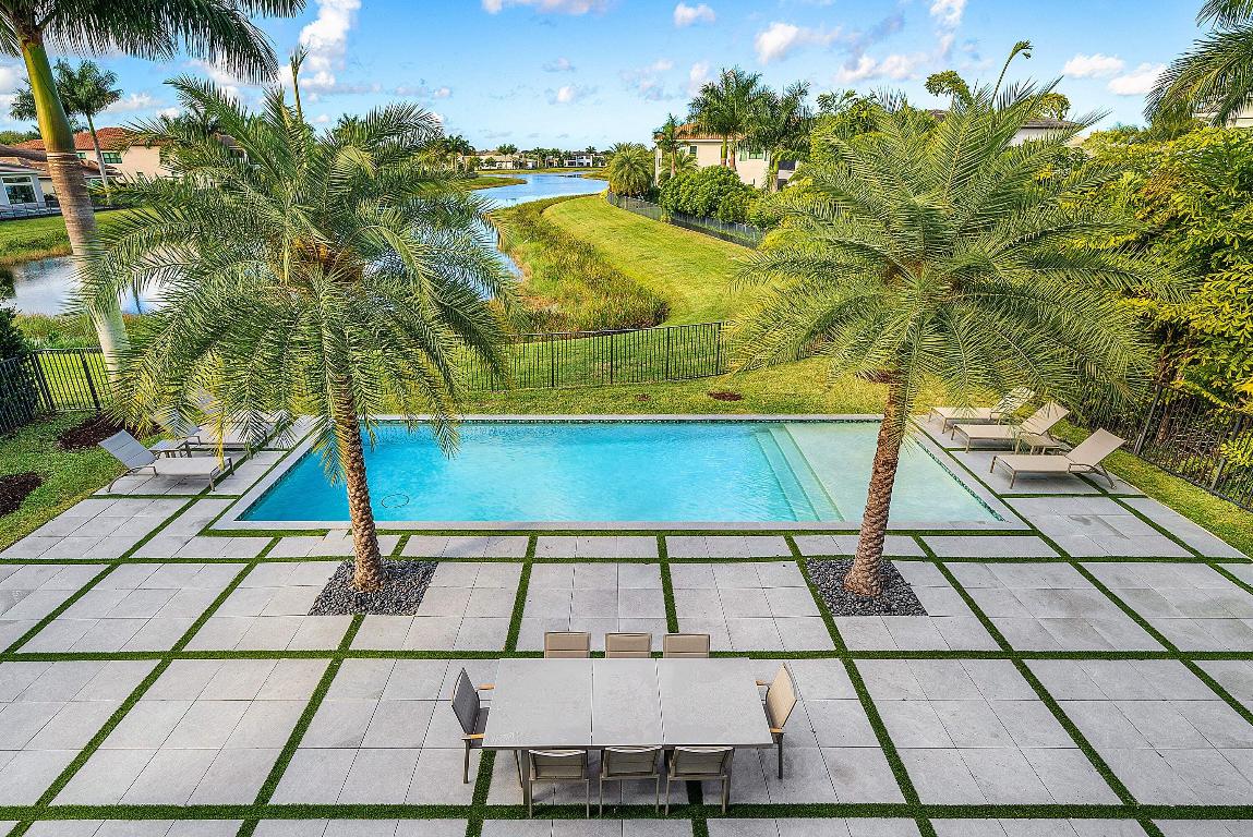 BOCA BRIDGES - Residential