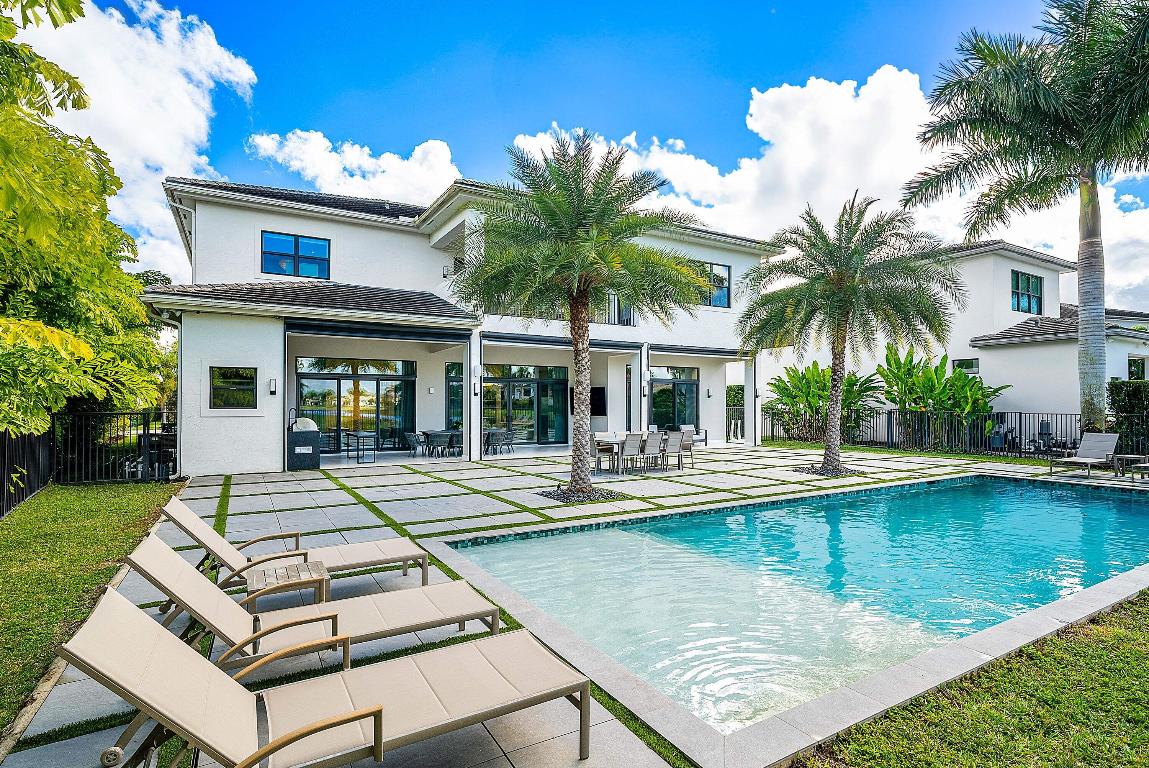 BOCA BRIDGES - Residential