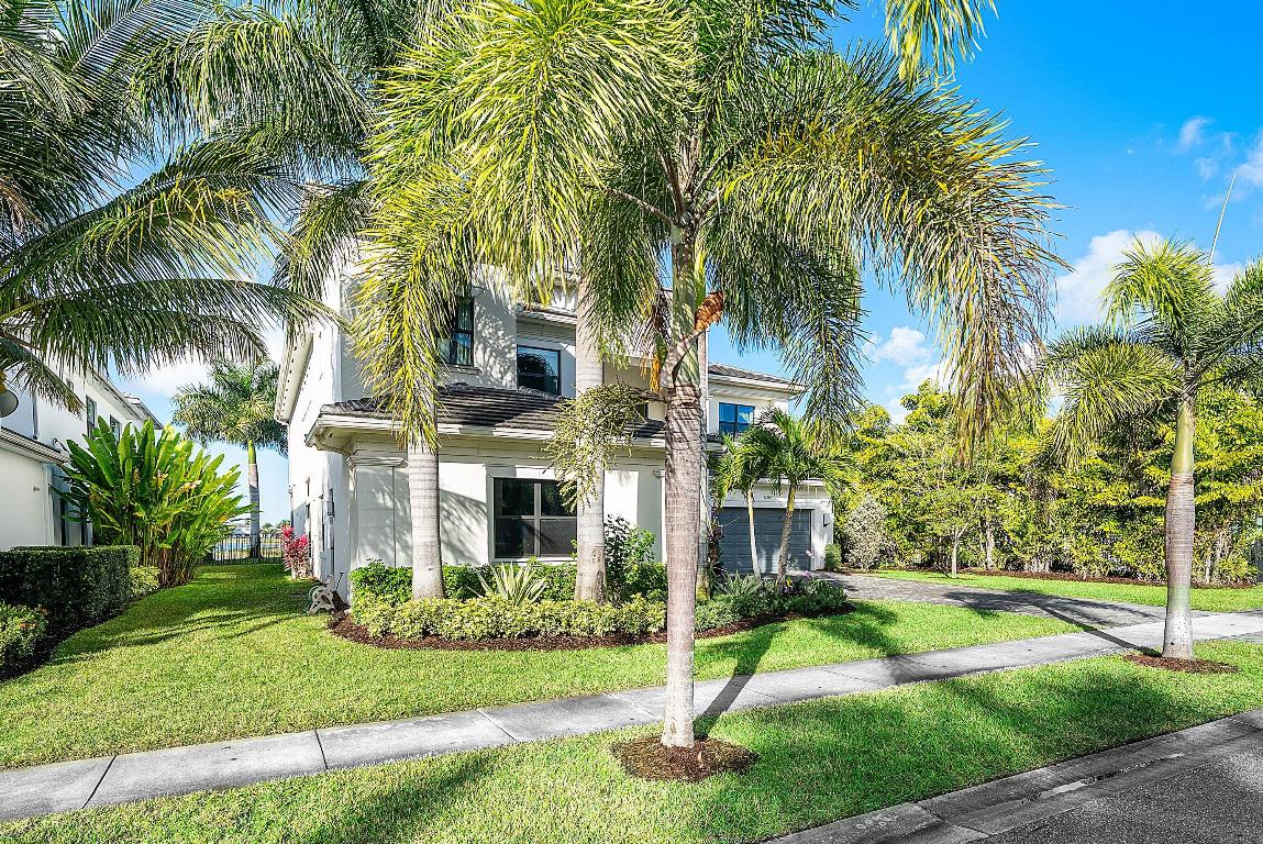 BOCA BRIDGES - Residential