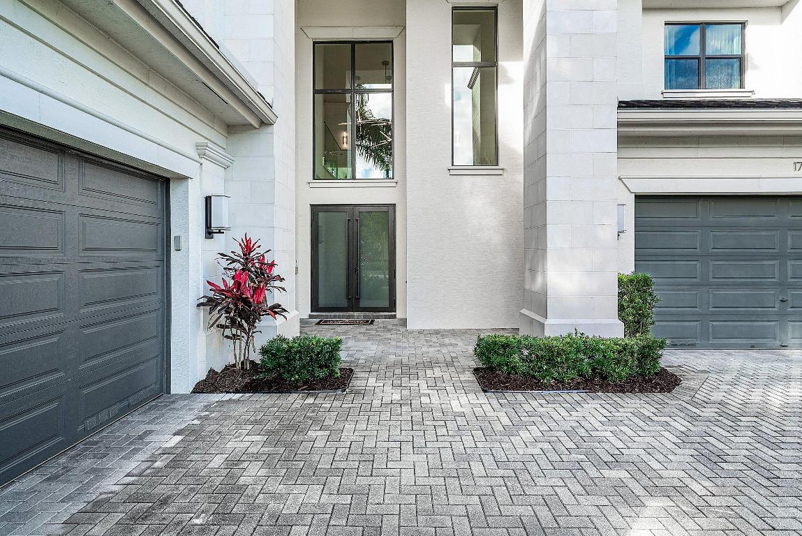 BOCA BRIDGES - Residential