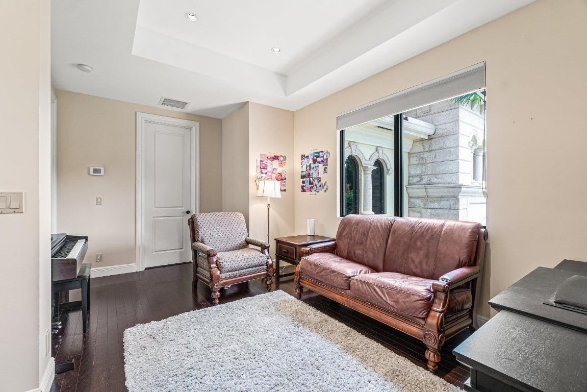 VINTAGE OAKS / POLO CLUB - Residential