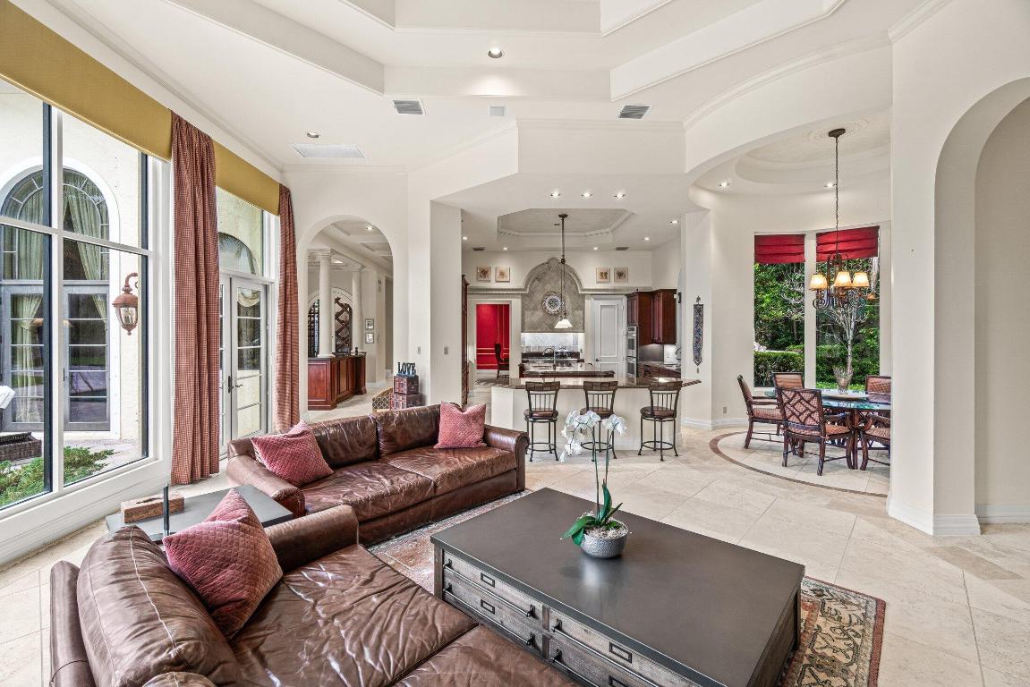 VINTAGE OAKS / POLO CLUB - Residential