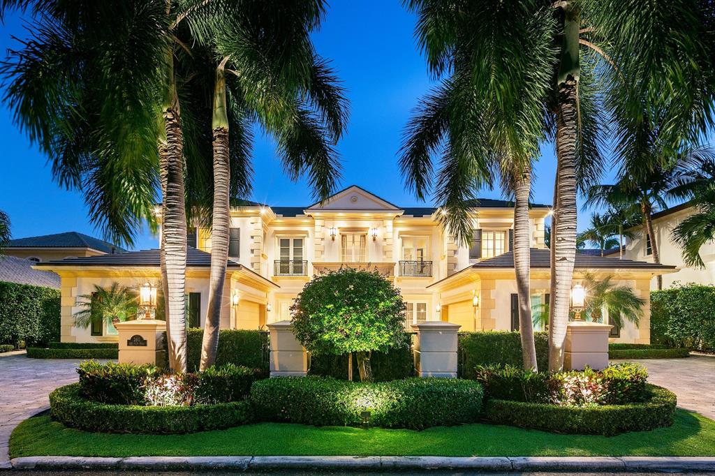 ROYAL PALM YACHT & COUNTRY CLUB - Residential