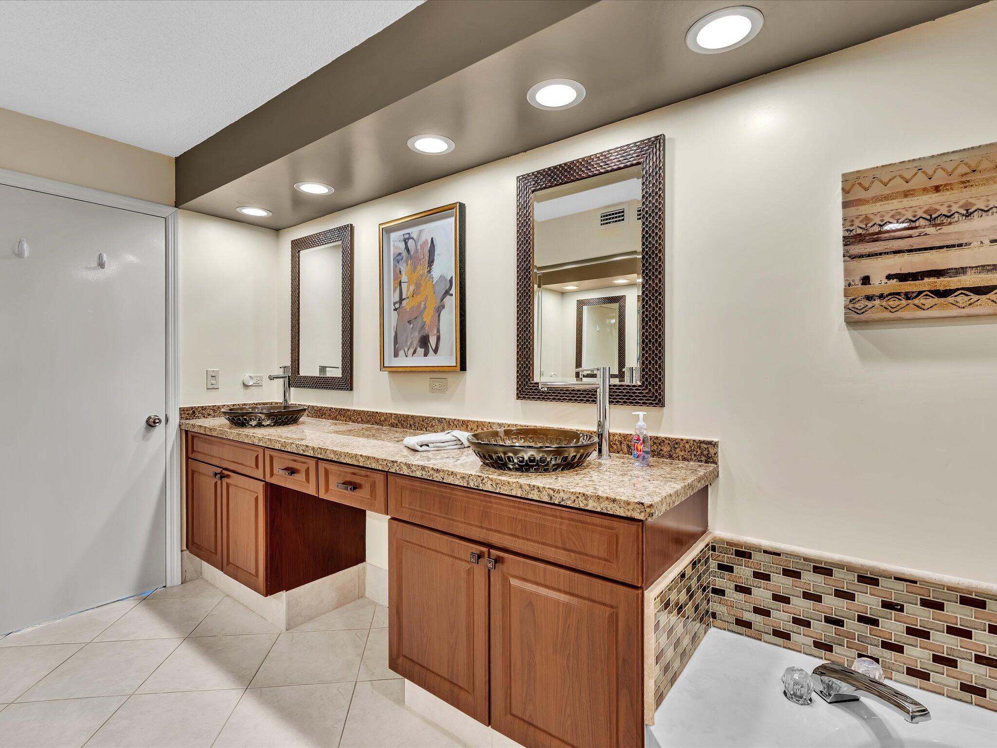 GLENEAGLES CONDO III - Residential