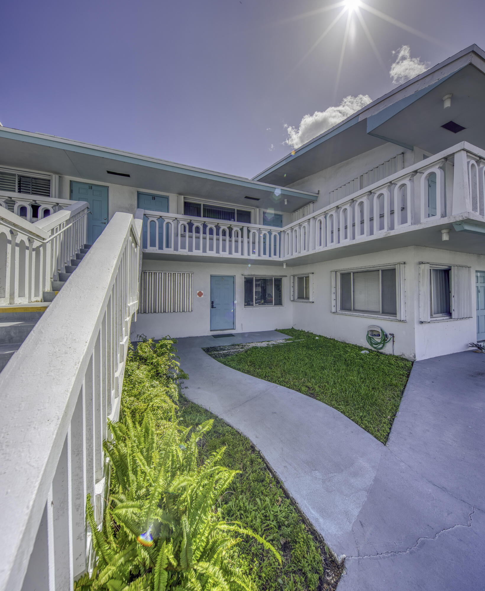 LAKESIDE POINT APT 14 CONDO - Residential