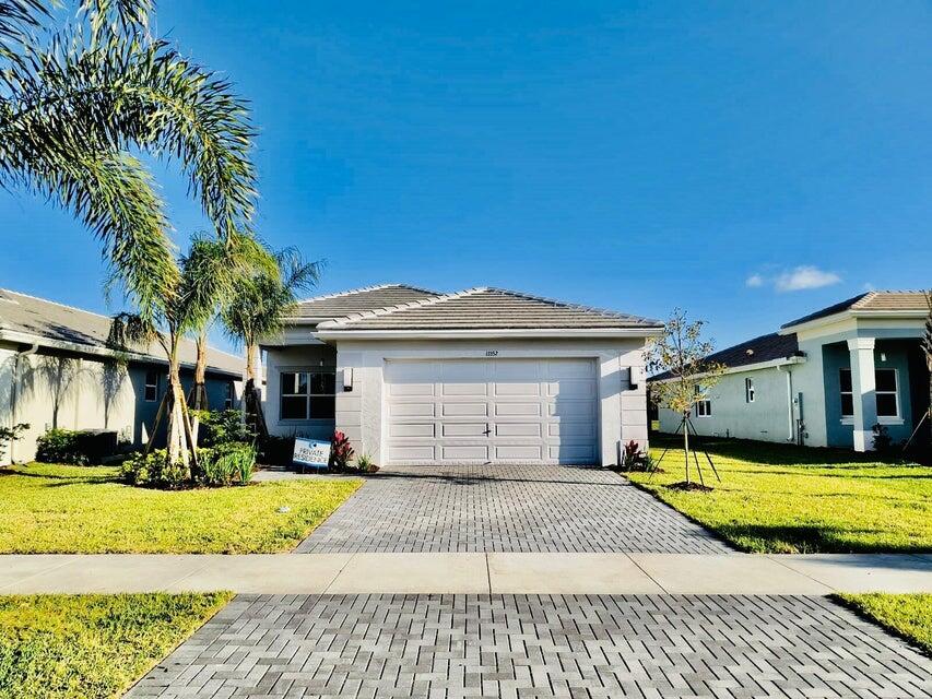 Valencia Grove, Riverland - Residential