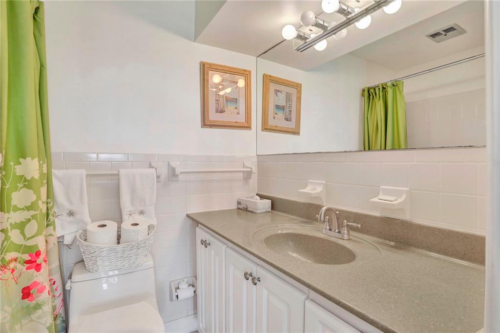 Hillsboro Mile Ocean Apts - Residential