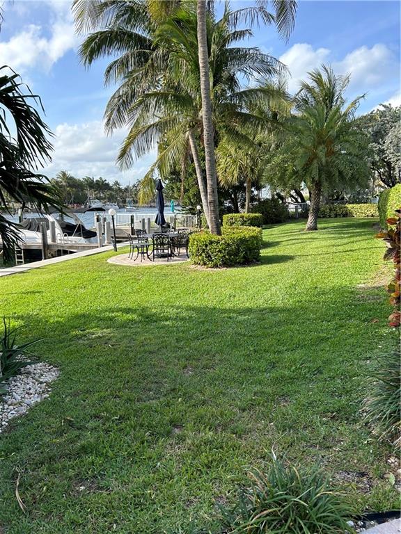 Hillsboro Mile Ocean Apts - Residential