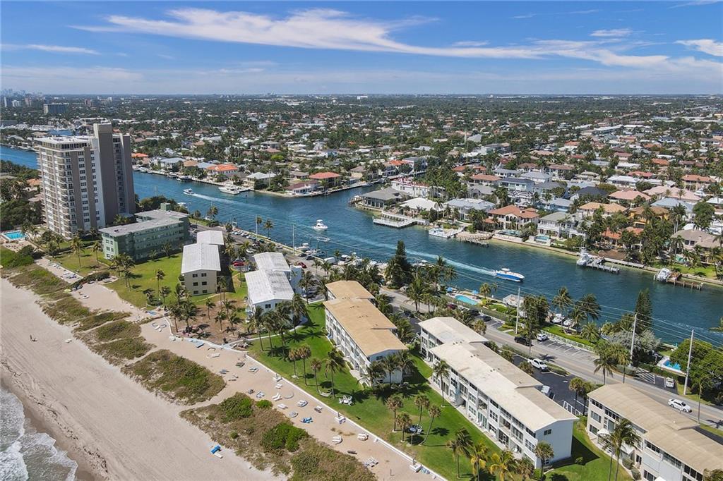 Hillsboro Mile Ocean Apts - Residential