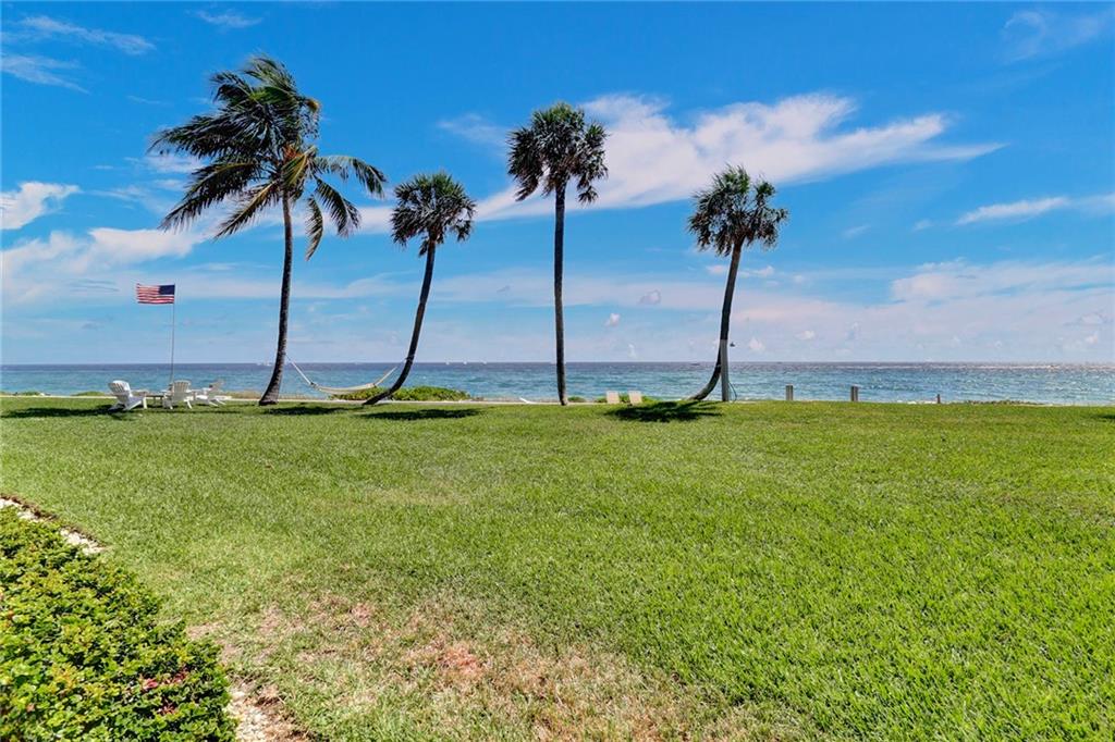 Hillsboro Mile Ocean Apts - Residential
