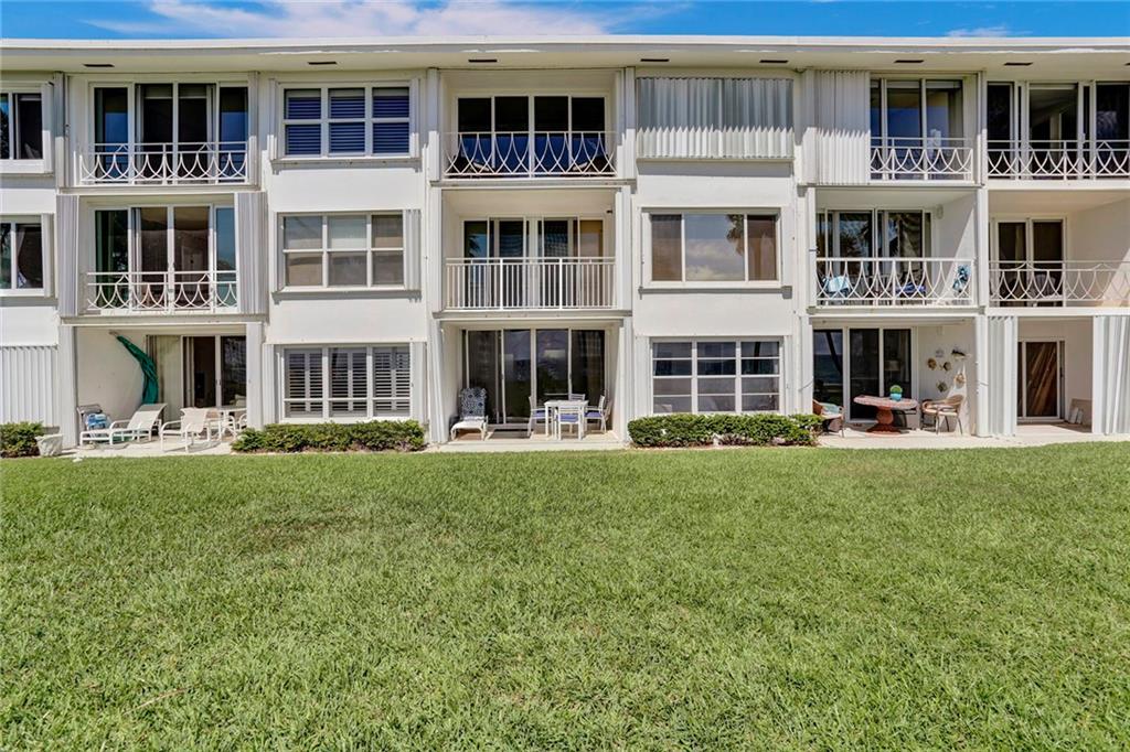 Hillsboro Mile Ocean Apts - Residential