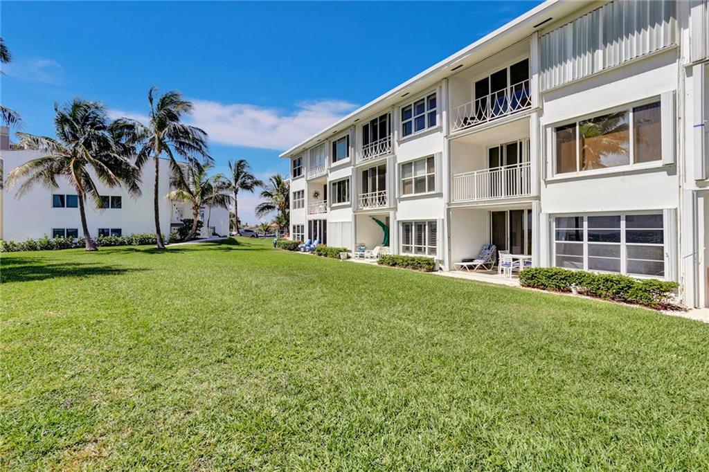 Hillsboro Mile Ocean Apts - Residential