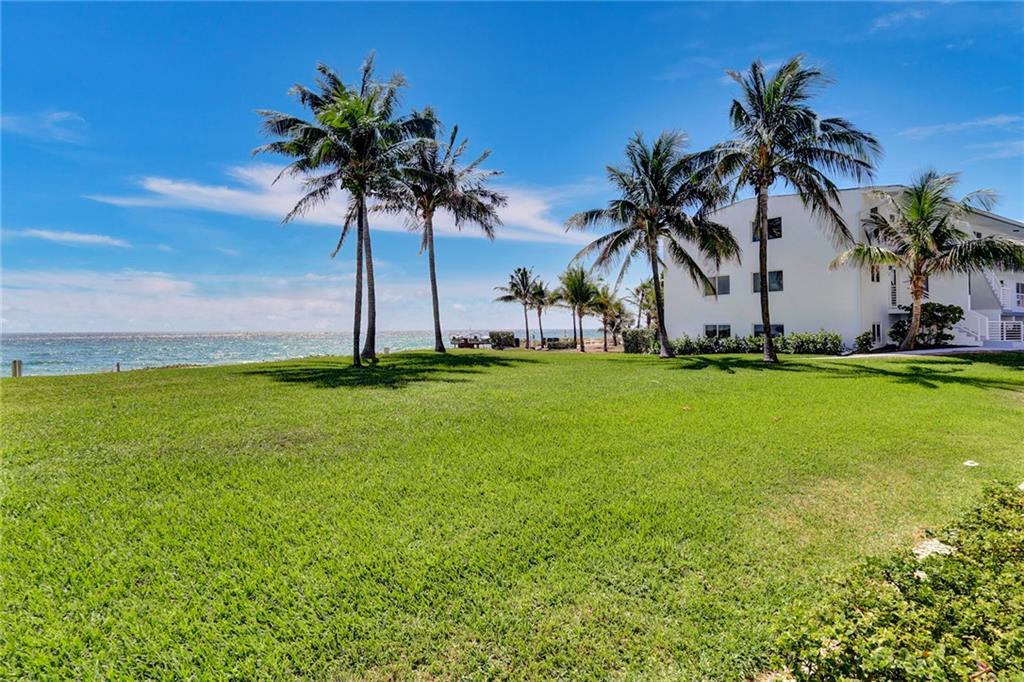Hillsboro Mile Ocean Apts - Residential