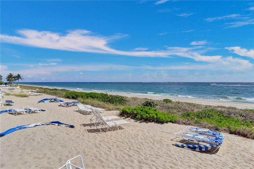 Hillsboro Mile Ocean Apts - Residential