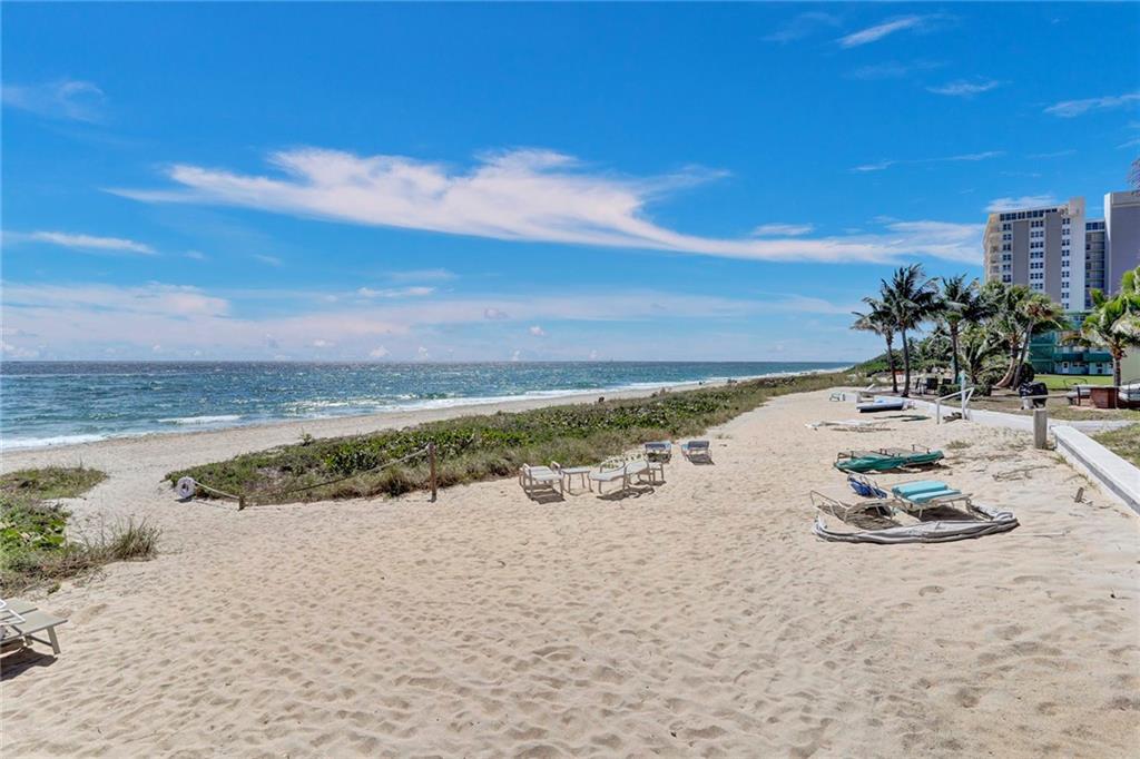 Hillsboro Mile Ocean Apts - Residential