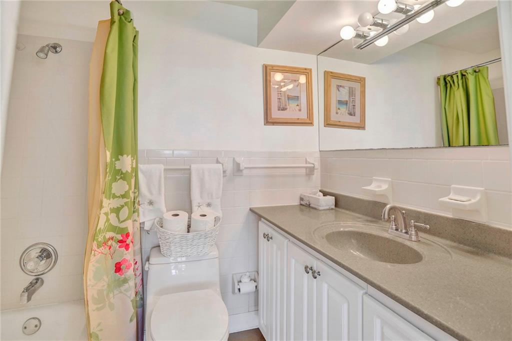 Hillsboro Mile Ocean Apts - Residential