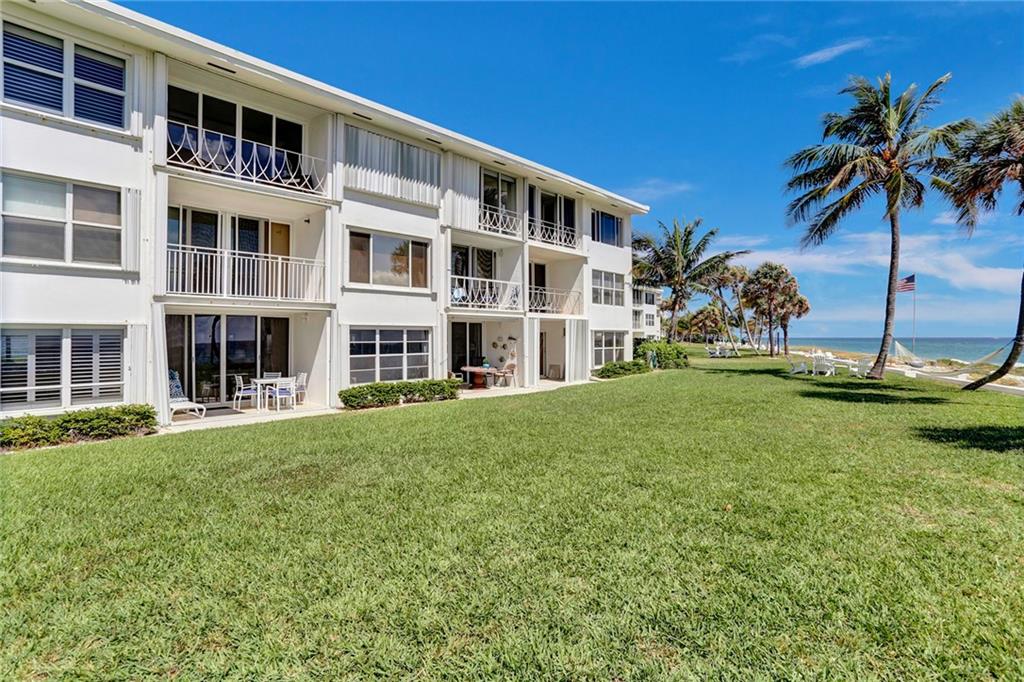 Hillsboro Mile Ocean Apts - Residential