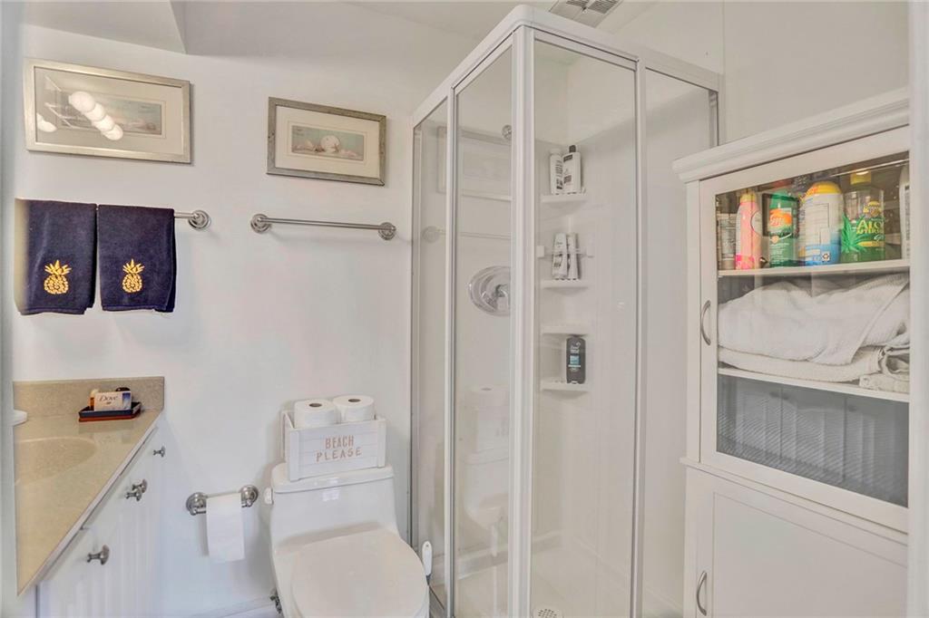 Hillsboro Mile Ocean Apts - Residential