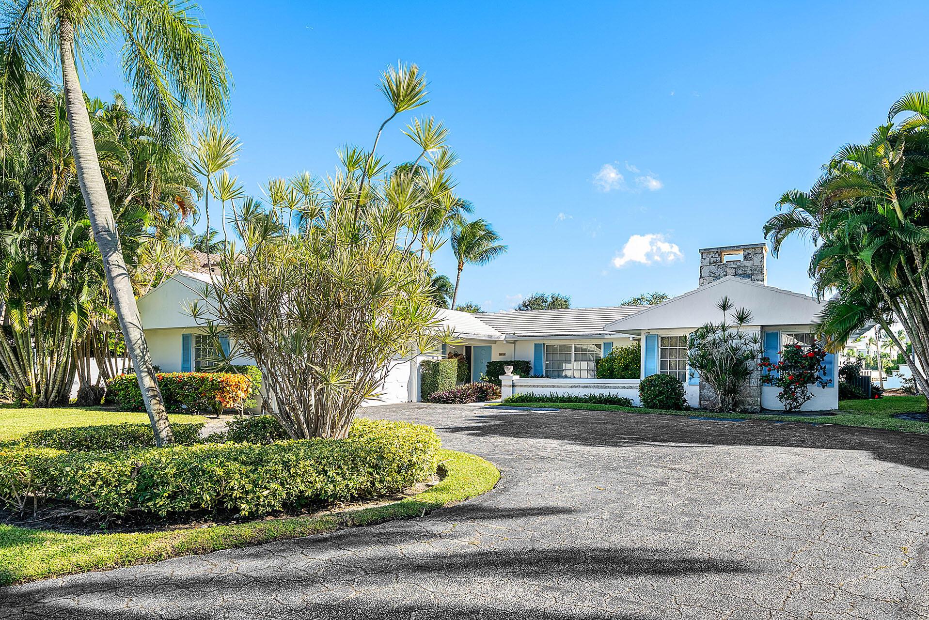ROYAL PALM YACHT & COUNTRY CLUB - Residential