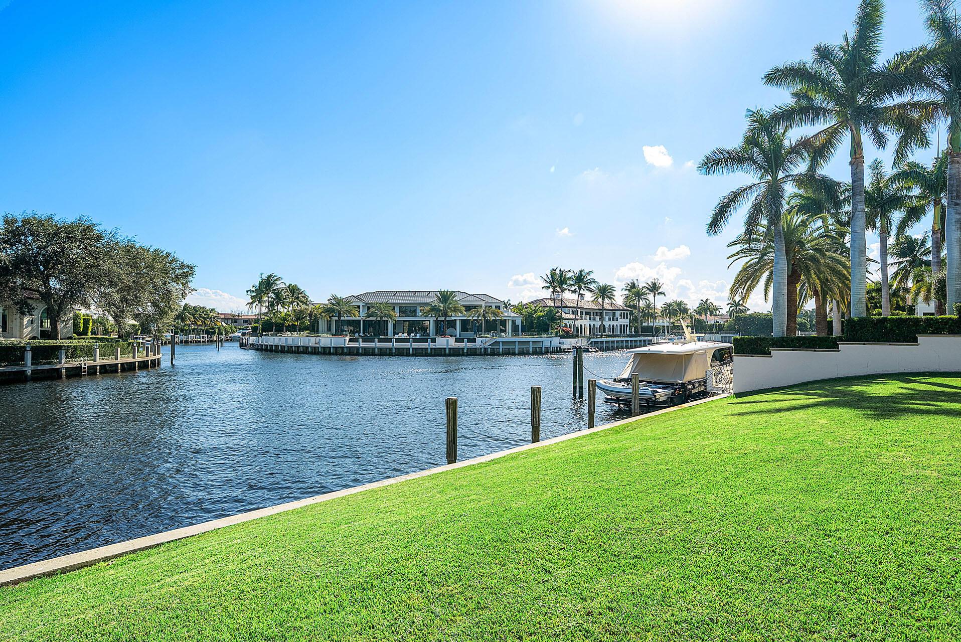 ROYAL PALM YACHT & COUNTRY CLUB - Residential