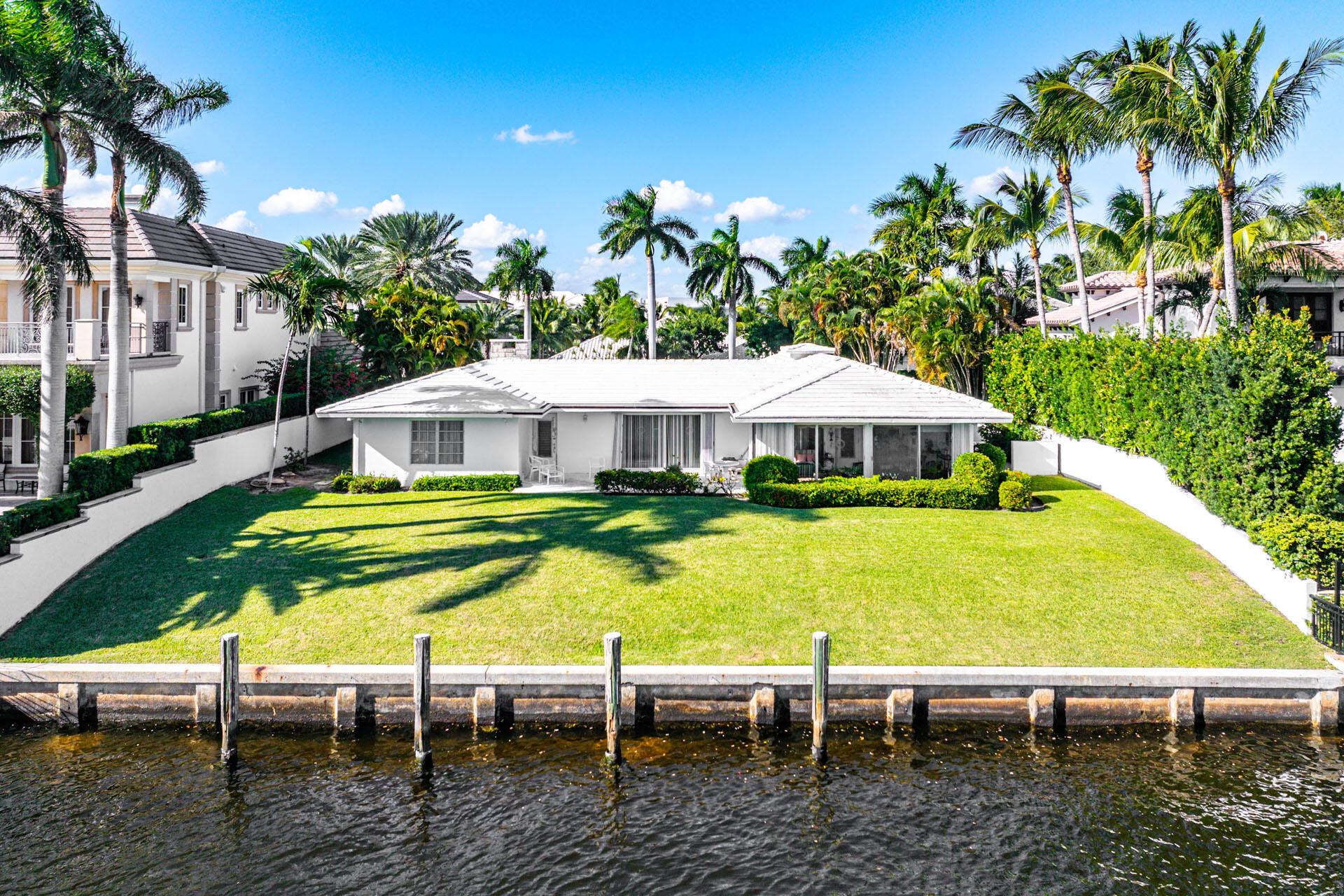 ROYAL PALM YACHT & COUNTRY CLUB - Residential